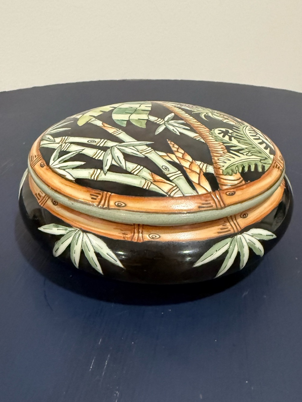 Vintage Andrea by Sadek Tropical Jungle Siddhia Hutchinson 7” Decorative Bowl